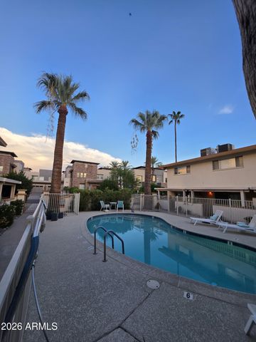 4848 N WOODMERE FAIRWAY -- 11, Scottsdale, AZ 85251