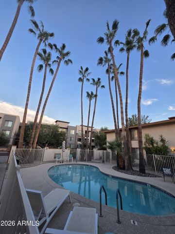 4848 N WOODMERE FAIRWAY -- 11, Scottsdale, AZ 85251