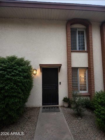 4848 N WOODMERE FAIRWAY -- 11, Scottsdale, AZ 85251
