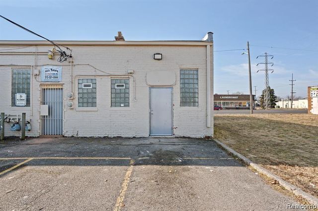 1116 SOUTHFIELD Road, Lincoln Park, MI 48146
