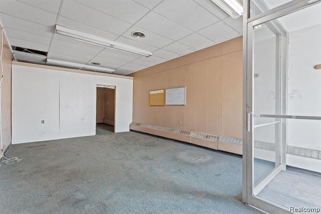 1116 SOUTHFIELD Road, Lincoln Park, MI 48146