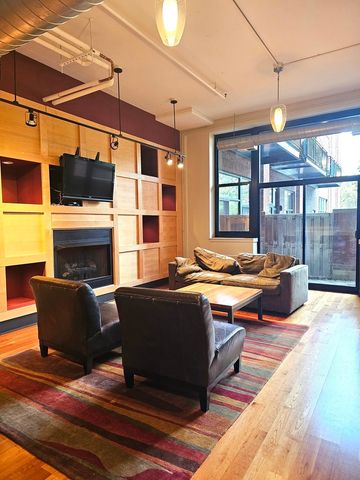 2323 W Pershing Road 140, Chicago, IL 60609