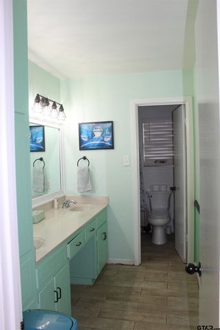 1818 Kensington Dr, Tyler, TX 75703