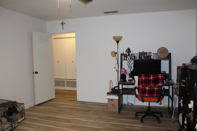 1818 Kensington Dr, Tyler, TX 75703