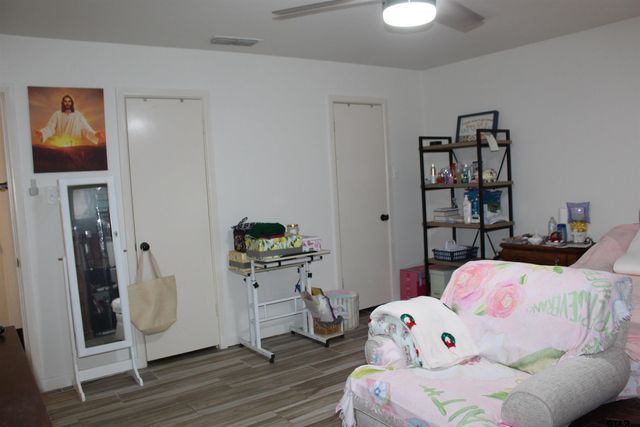 1818 Kensington Dr, Tyler, TX 75703