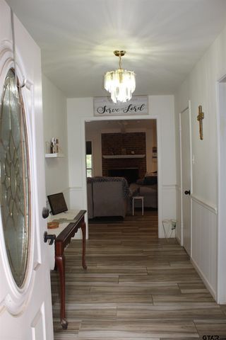 1818 Kensington Dr, Tyler, TX 75703