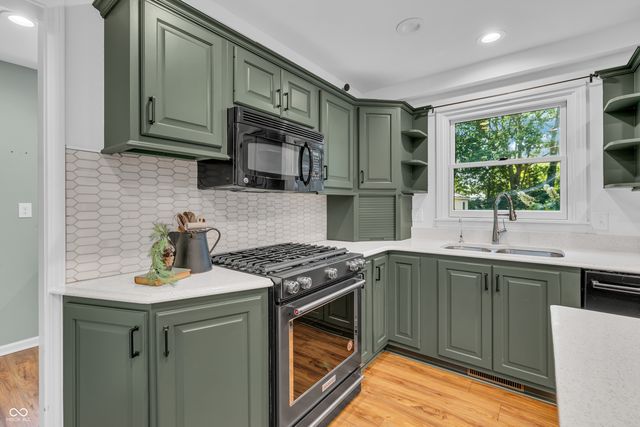 4107 Rolling Springs Drive, Carmel, IN 46033