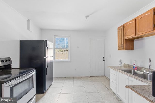 7744 BENDER RD, Landover, MD 20785