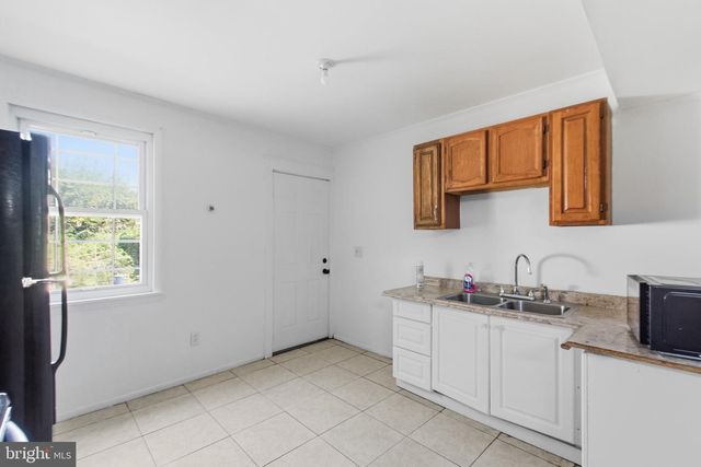 7744 BENDER RD, Landover, MD 20785