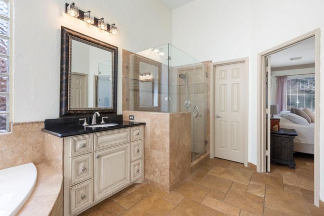 19 Clingstone Place, The Woodlands, TX 77382