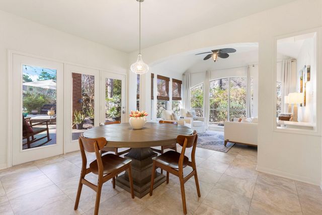 19 Clingstone Place, The Woodlands, TX 77382