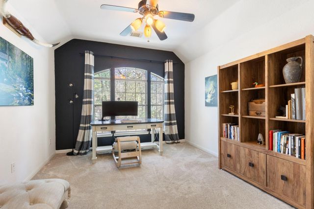 19 Clingstone Place, The Woodlands, TX 77382