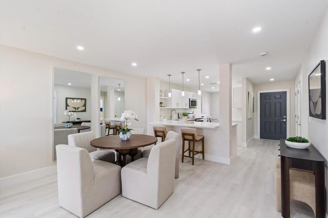 47 Stratford Lane W F, Boynton Beach, FL 33436