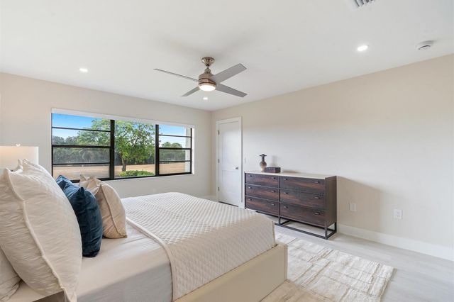 47 Stratford Lane W F, Boynton Beach, FL 33436
