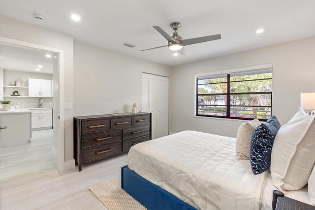 47 Stratford Lane W F, Boynton Beach, FL 33436