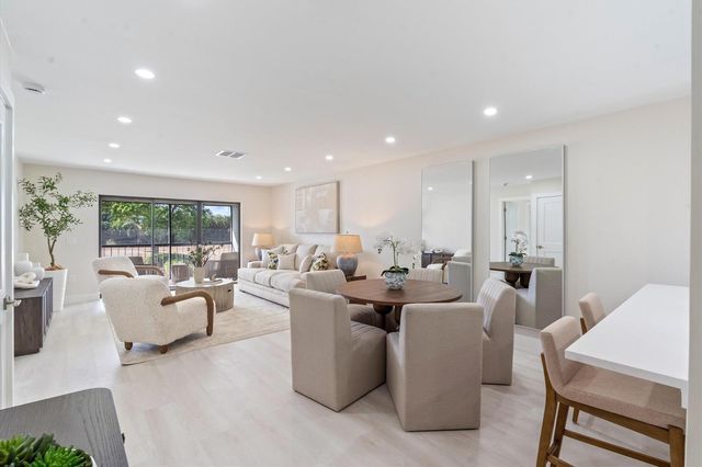 47 Stratford Lane W F, Boynton Beach, FL 33436