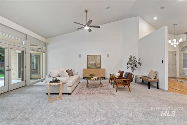 1420 W Powder Ct, Eagle, ID 83616