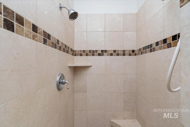 1420 W Powder Ct, Eagle, ID 83616