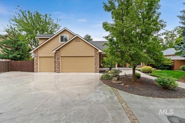 1420 W Powder Ct, Eagle, ID 83616