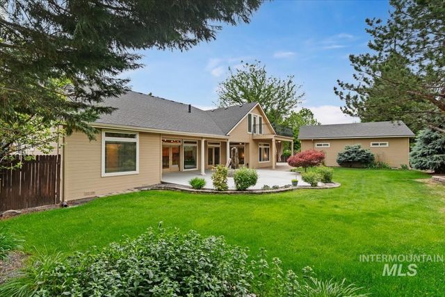 1420 W Powder Ct, Eagle, ID 83616