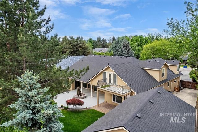 1420 W Powder Ct, Eagle, ID 83616
