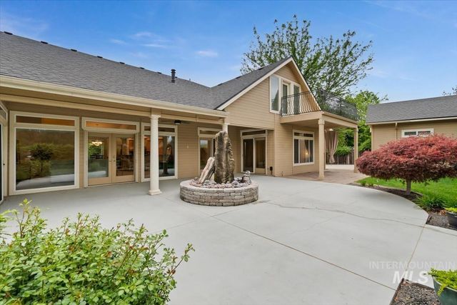 1420 W Powder Ct, Eagle, ID 83616