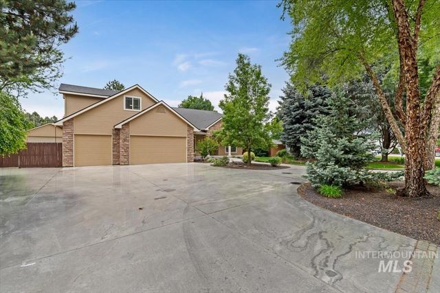 1420 W Powder Ct, Eagle, ID 83616