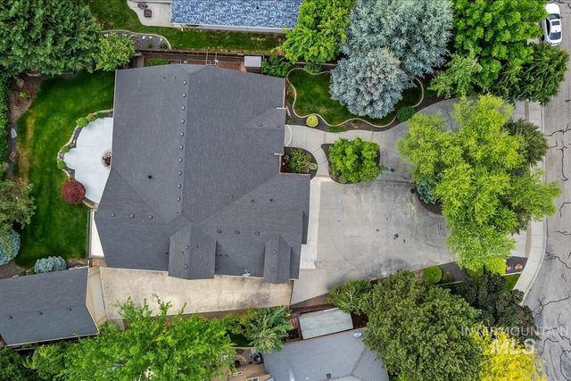 1420 W Powder Ct, Eagle, ID 83616