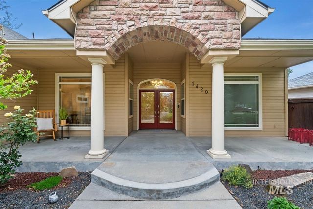 1420 W Powder Ct, Eagle, ID 83616