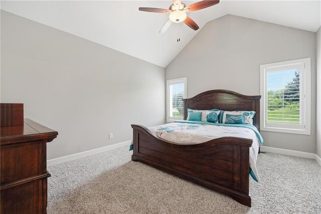 9402 N Bradford Avenue, Kansas City, MO 64154
