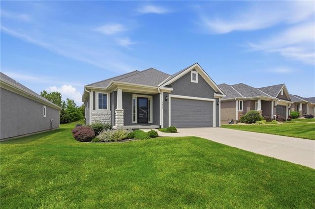 9402 N Bradford Avenue, Kansas City, MO 64154