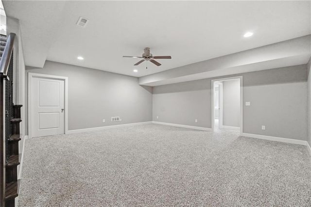 9402 N Bradford Avenue, Kansas City, MO 64154