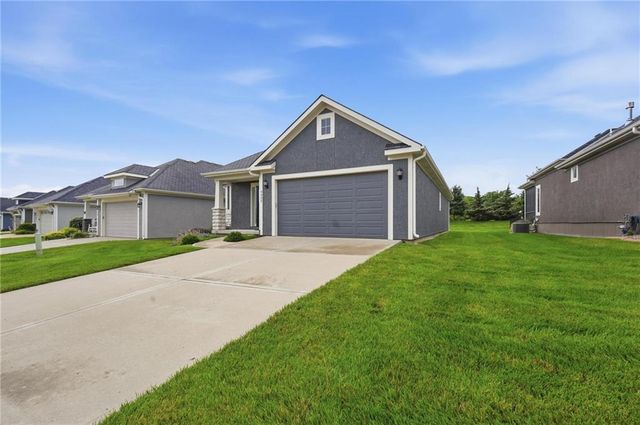 9402 N Bradford Avenue, Kansas City, MO 64154