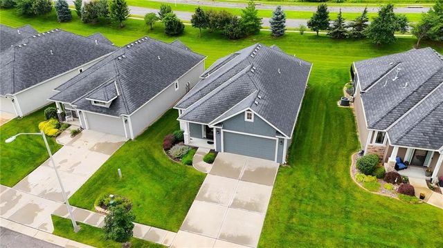 9402 N Bradford Avenue, Kansas City, MO 64154