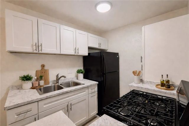 1810 W Sallie 8, Anaheim, CA 92804