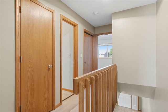 939 Grand Ave Court, Marion, IA 52302