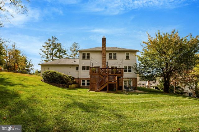 1633 LOZANO DR, Vienna, VA 22182