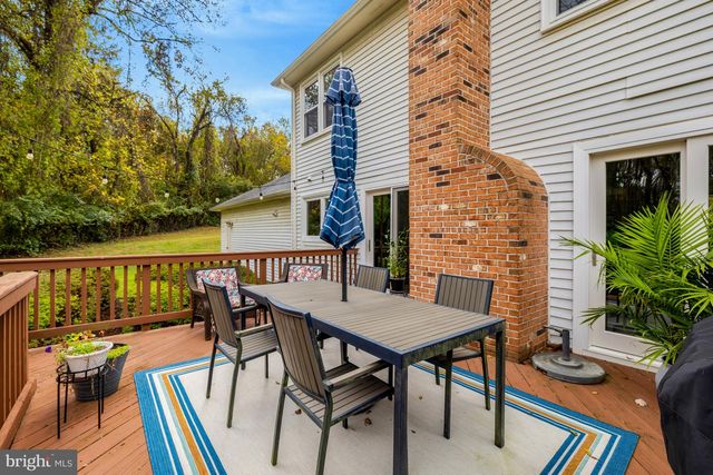 1633 LOZANO DR, Vienna, VA 22182