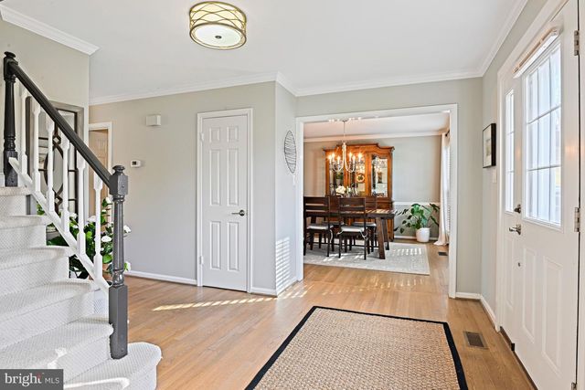 1633 LOZANO DR, Vienna, VA 22182