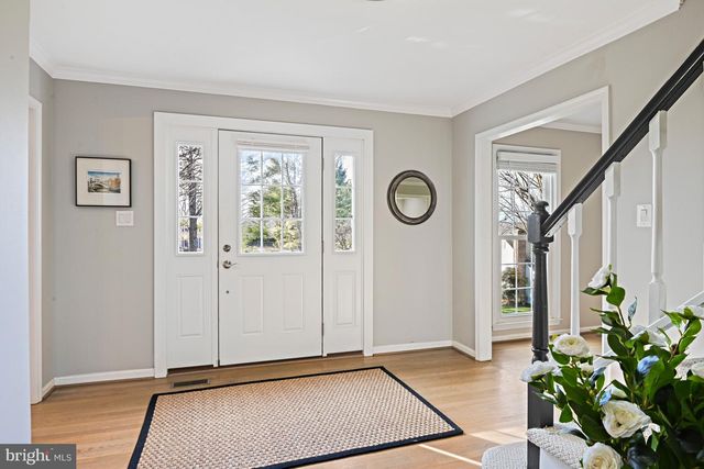 1633 LOZANO DR, Vienna, VA 22182