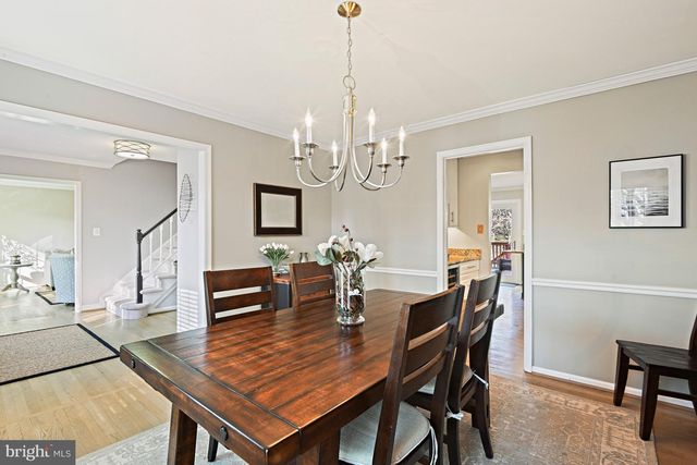 1633 LOZANO DR, Vienna, VA 22182