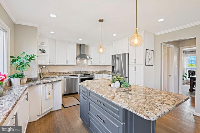 1633 LOZANO DR, Vienna, VA 22182