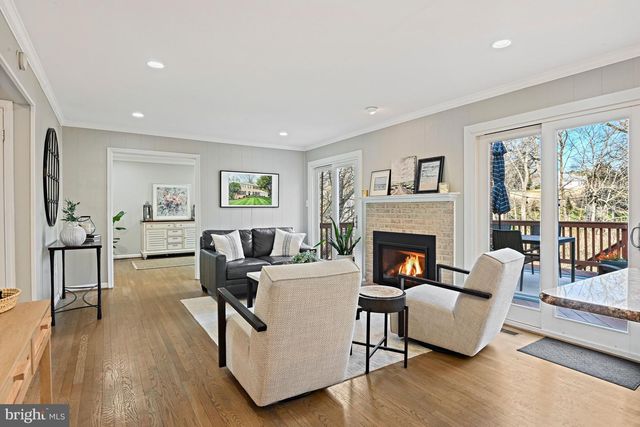 1633 LOZANO DR, Vienna, VA 22182