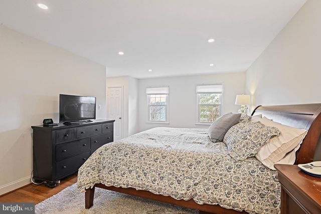 1633 LOZANO DR, Vienna, VA 22182