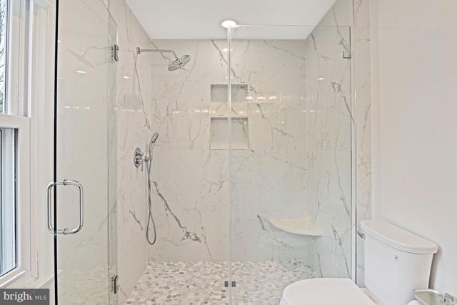 1633 LOZANO DR, Vienna, VA 22182