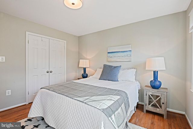 1633 LOZANO DR, Vienna, VA 22182