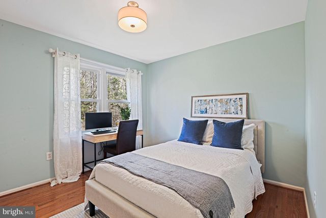 1633 LOZANO DR, Vienna, VA 22182