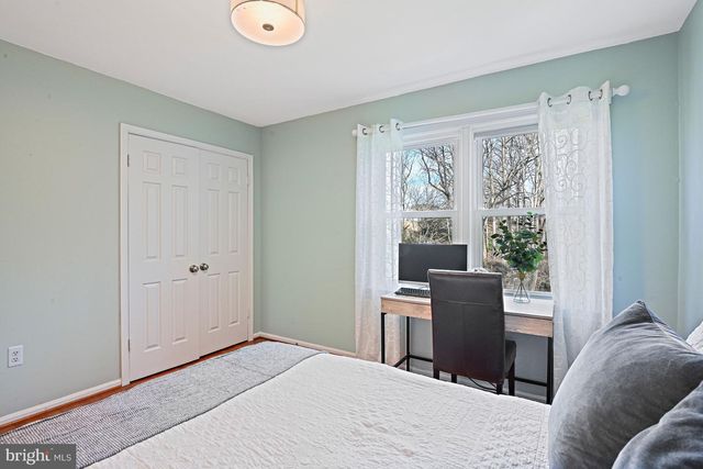 1633 LOZANO DR, Vienna, VA 22182