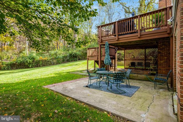 1633 LOZANO DR, Vienna, VA 22182