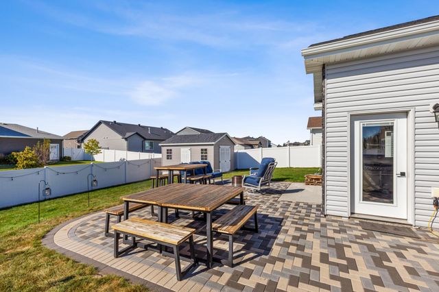 7441 15th Street S, Fargo, ND 58104
